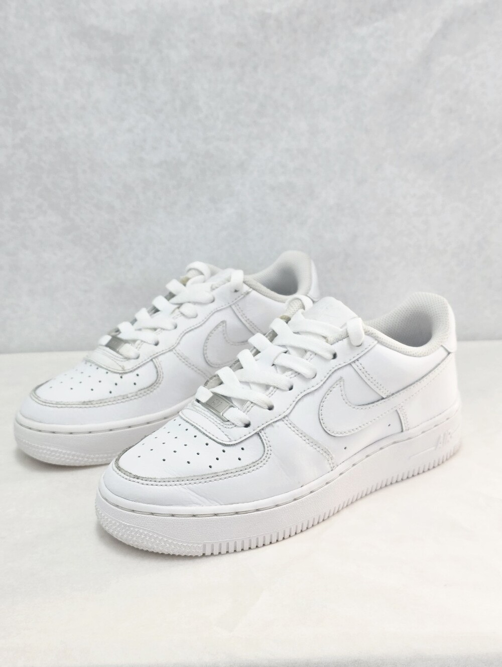 Nike Af1 Triple White Sneakers